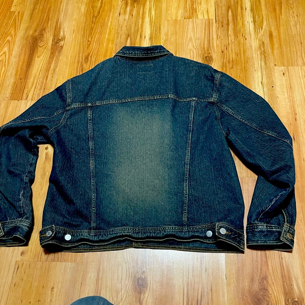 Guess Men’s denim jacket  size:XL